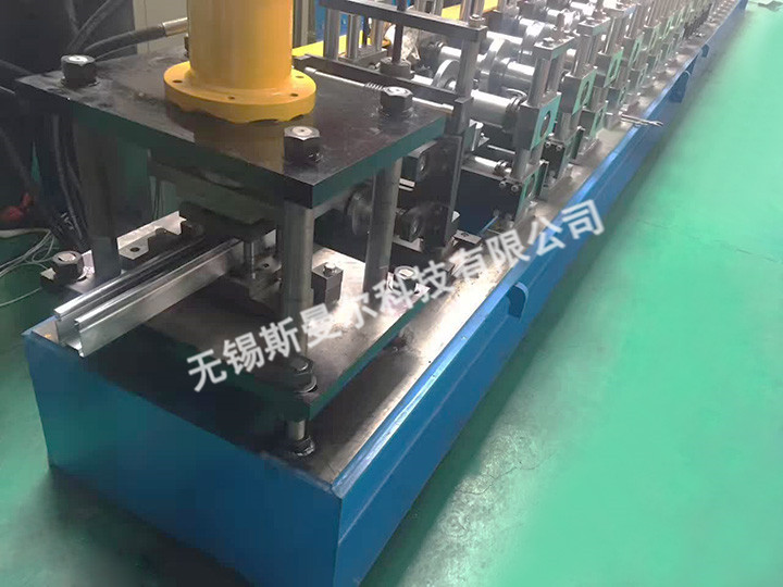 門無聲立軌成型機