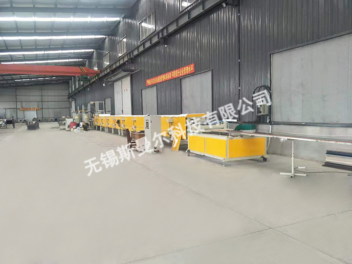 內(nèi)墻廣告板通用皮帶層壓機