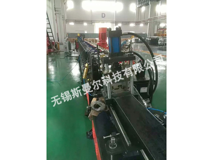 電梯導(dǎo)軌輥壓成型機(jī)